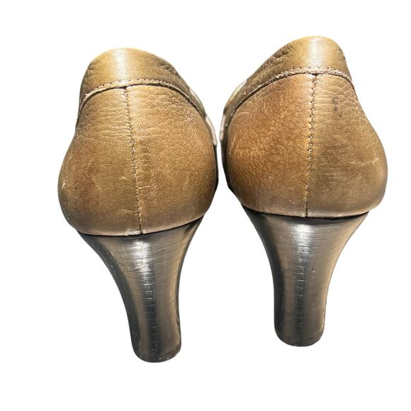 Michelle D Leather Loafer Professional Wedge Heel Olive Green Sz 8 - Picture 4 of 5